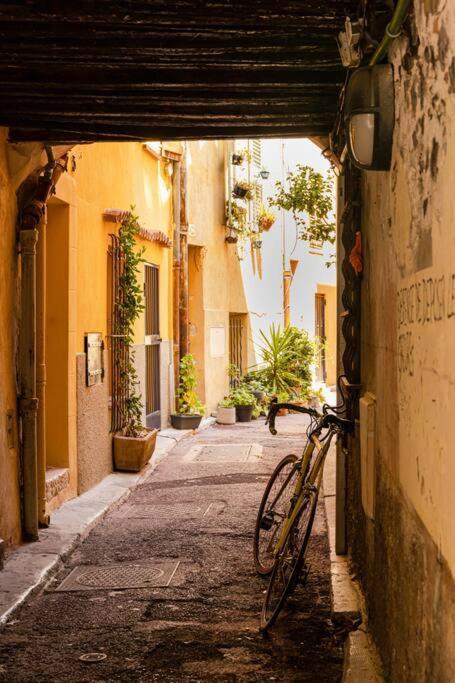 Au Coeur Du Viel Antibes - Cosy Appartement Εξωτερικό φωτογραφία